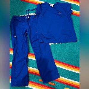 Women’s Koi Scrub Set